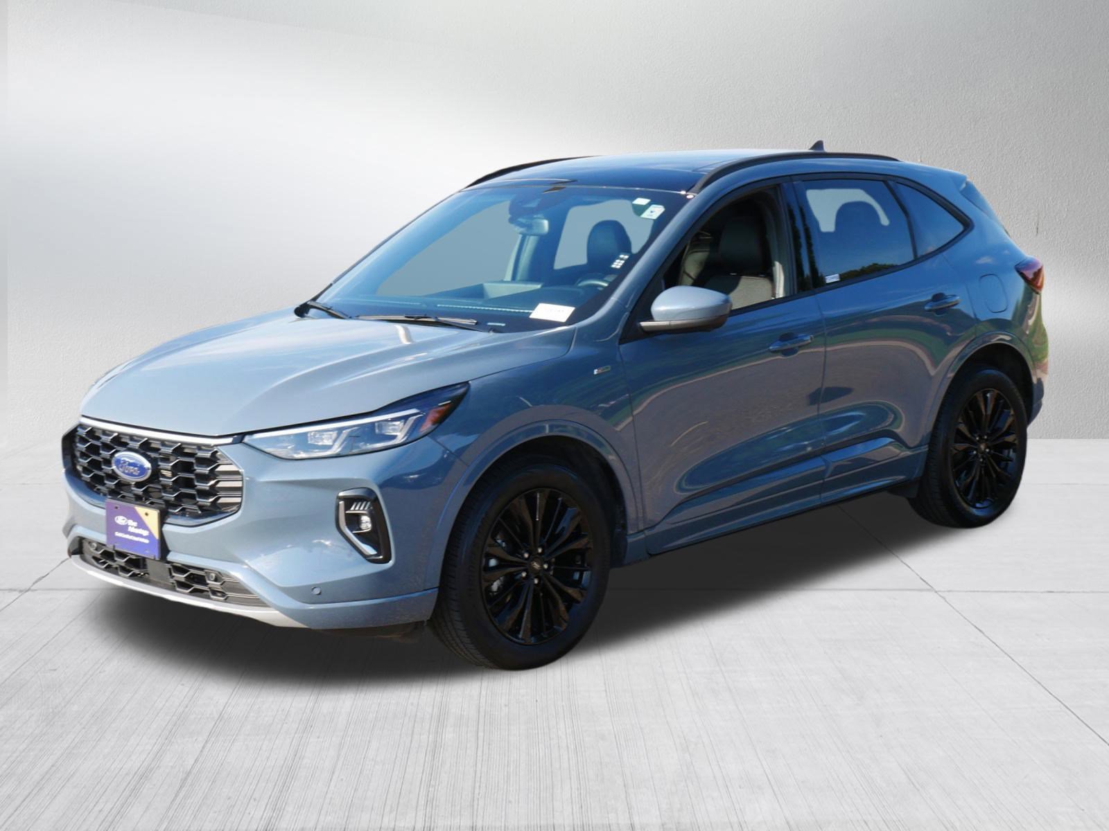 2023 Ford Escape ST-Line Elite photo 3
