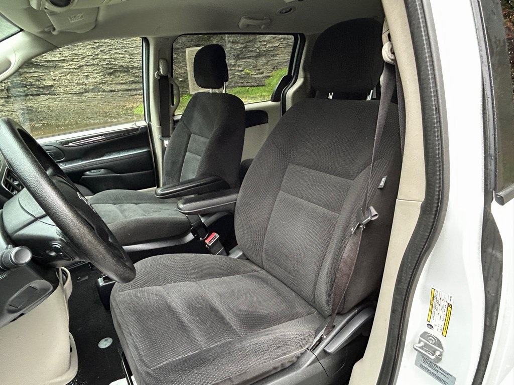 2017 Dodge Grand Caravan SE photo 18
