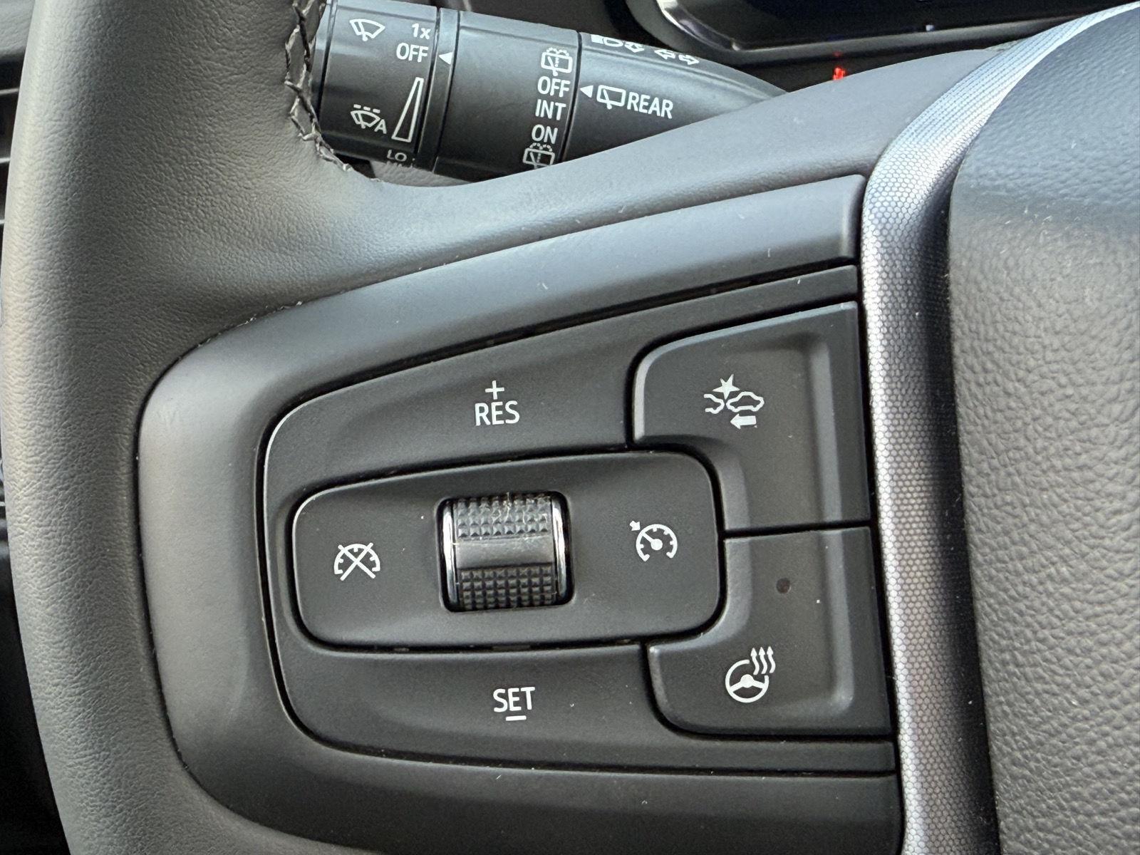 2024 Gmc Yukon XL SLT photo 26