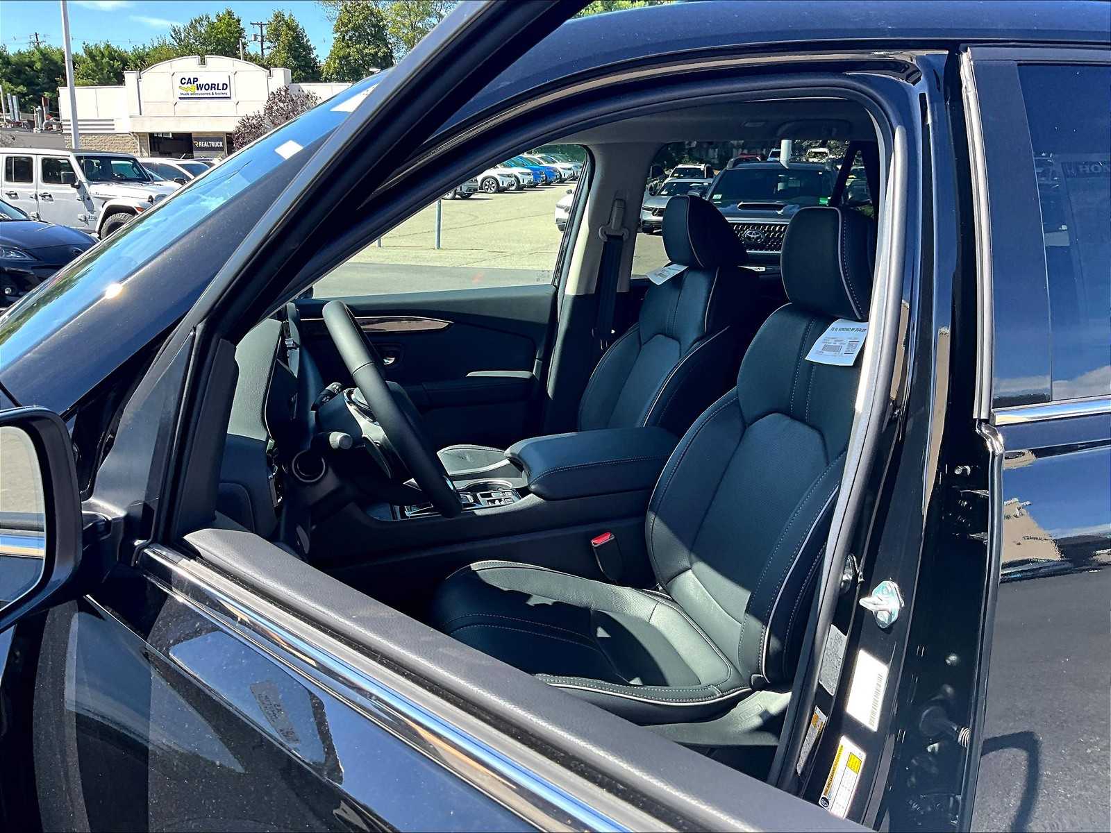 2025 Honda Pilot Elite photo 8