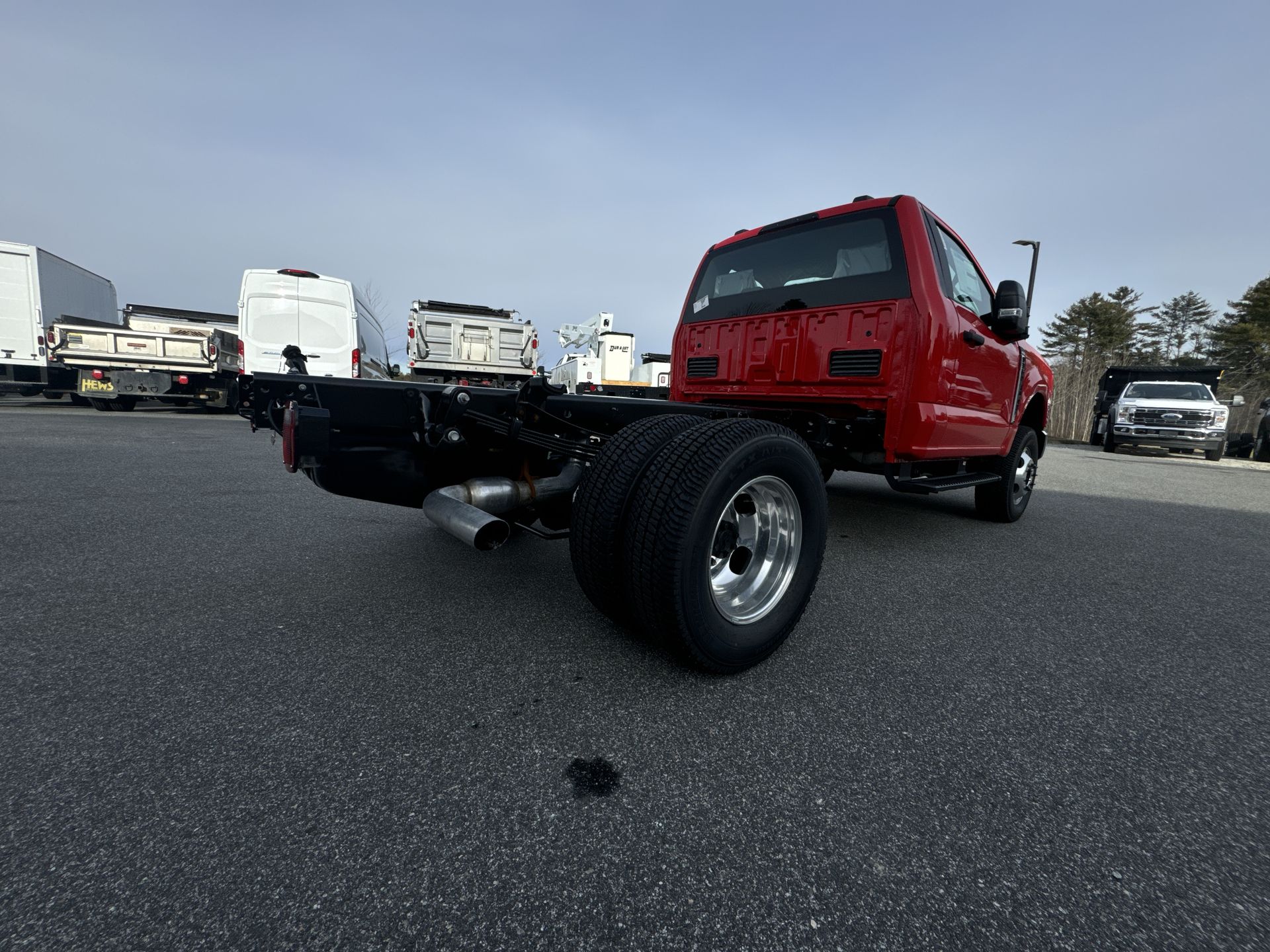2025 Ford F-350 XL photo 4