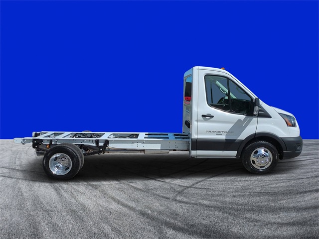2024 Ford Transit Chassis photo 2