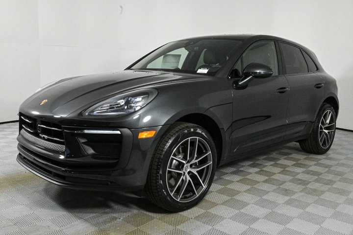 2025 Porsche Macan