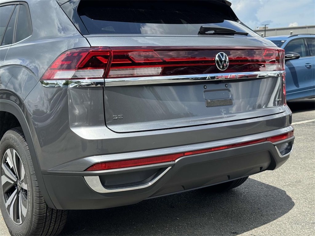 2025 Volkswagen Atlas Cross Sport SE photo 10