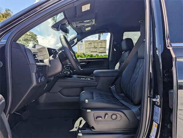 2025 Chevrolet Tahoe LS photo 6