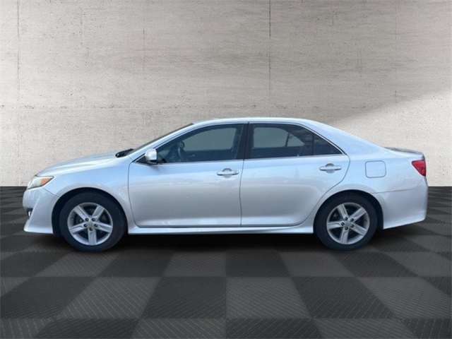 2012 Toyota Camry XLE photo 4
