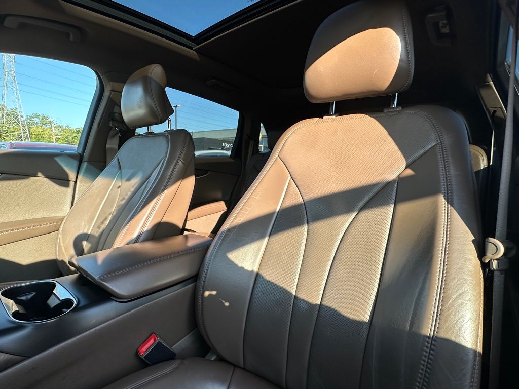 2016 Lincoln MKX Reserve photo 22