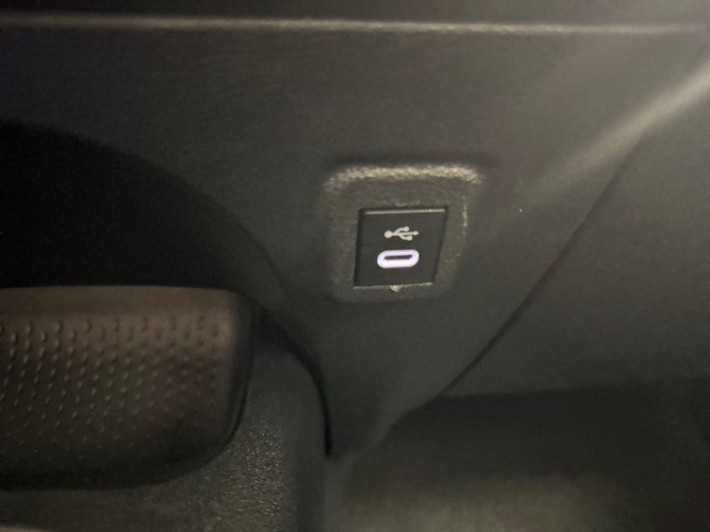 2023 Toyota Corolla LE photo 30