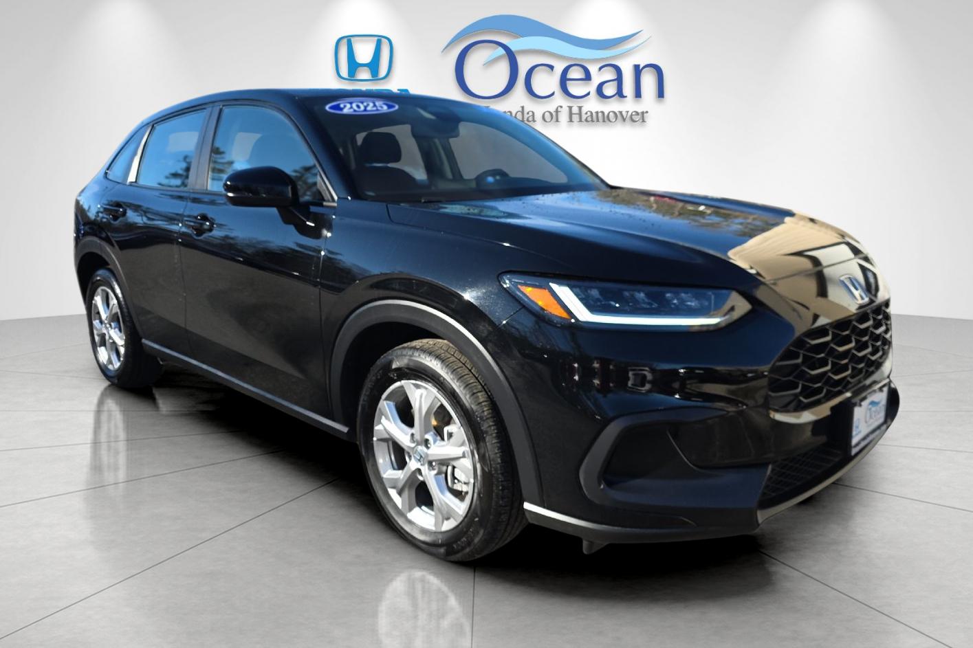 2025 Honda HR-V LX's photo