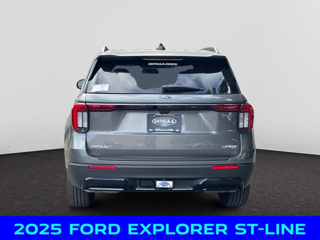 2025 Ford Explorer ST-Line photo 4