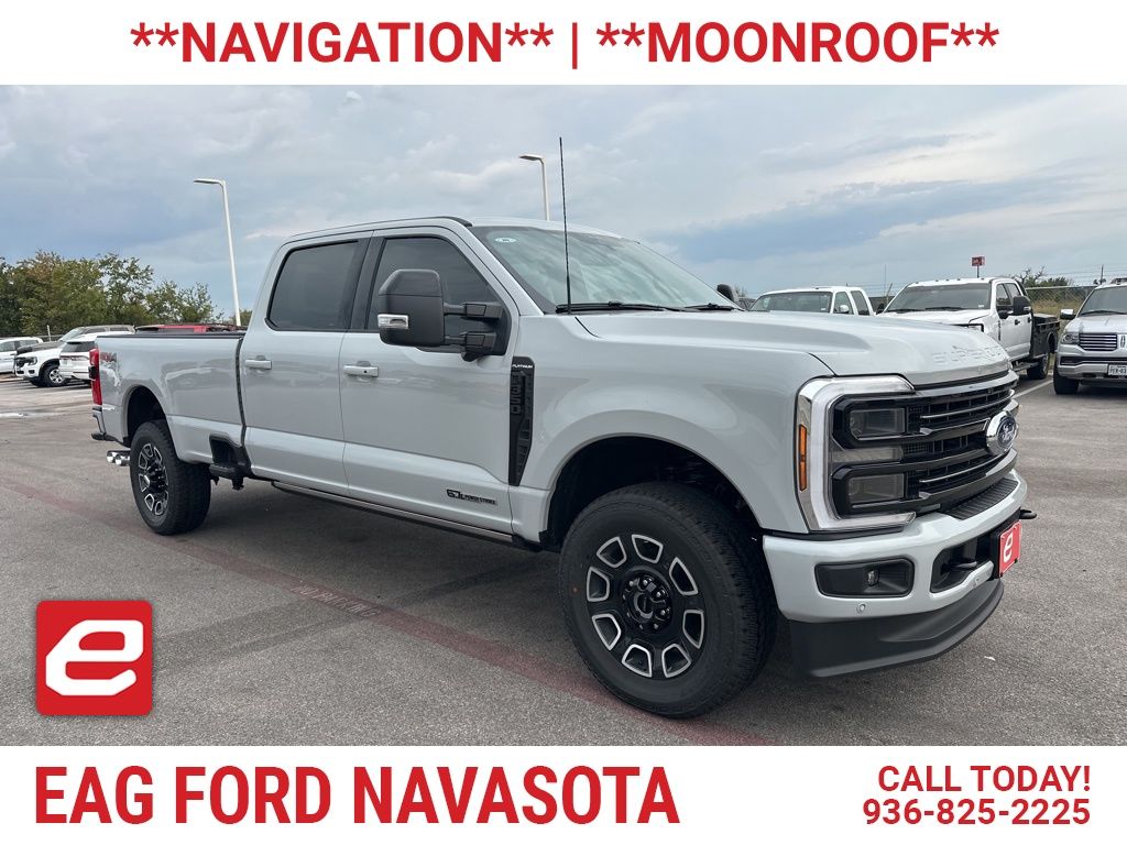 2026 Ford F-350 Super Duty Platinum's photo