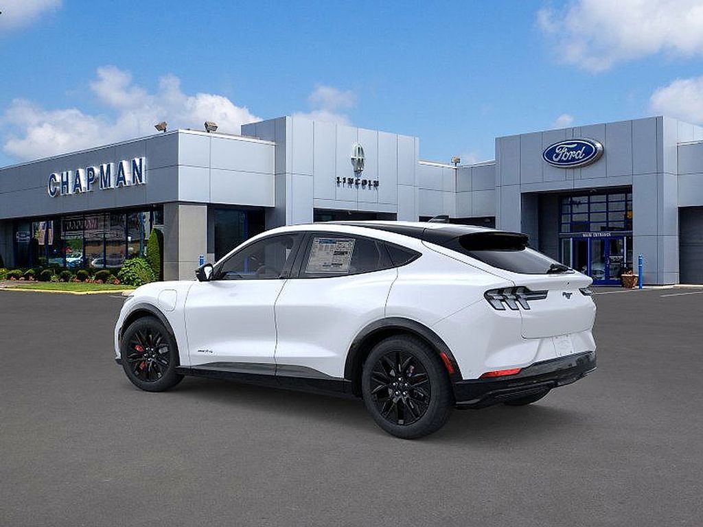 2025 Ford Mustang Mach-E Premium photo 4