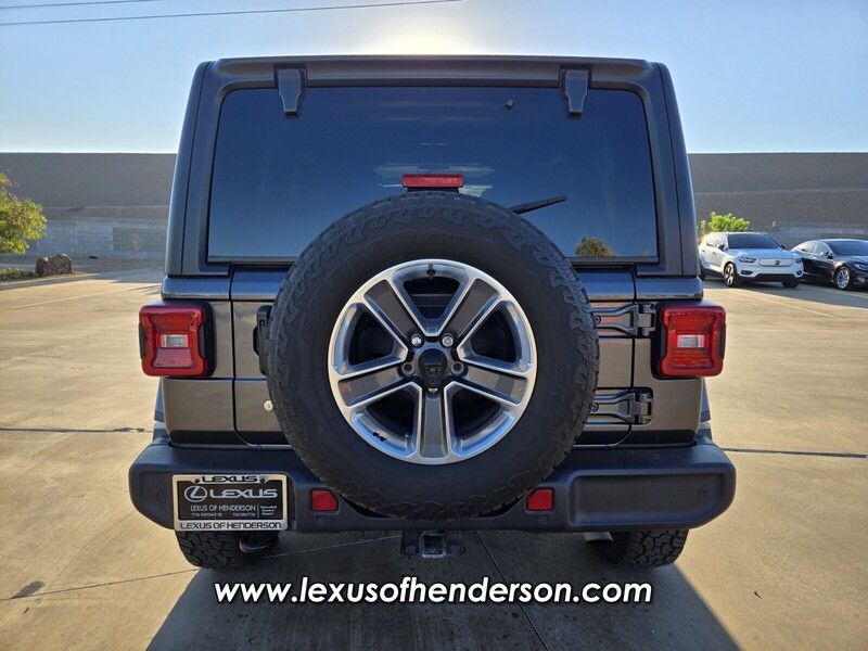 2018 Jeep Wrangler Unlimited Sahara photo 5