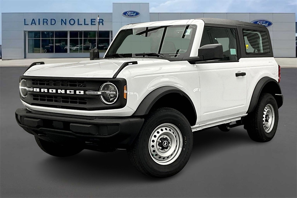2025 Ford Bronco 2-Door Base's photo