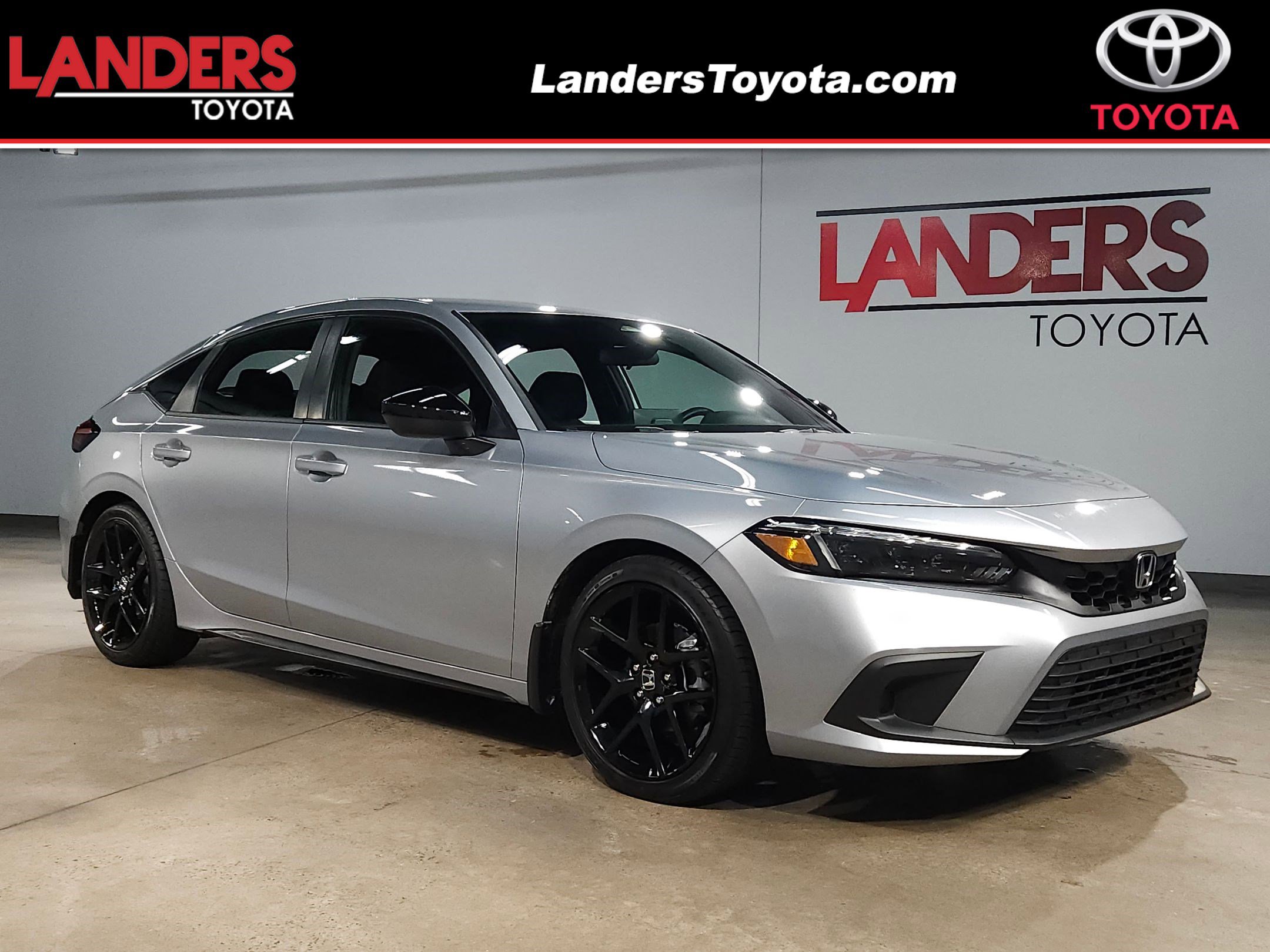 2023 Honda Civic Hatchback Sport's photo