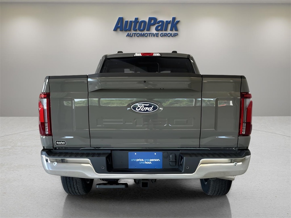 2025 Ford F-150 Lariat photo 4