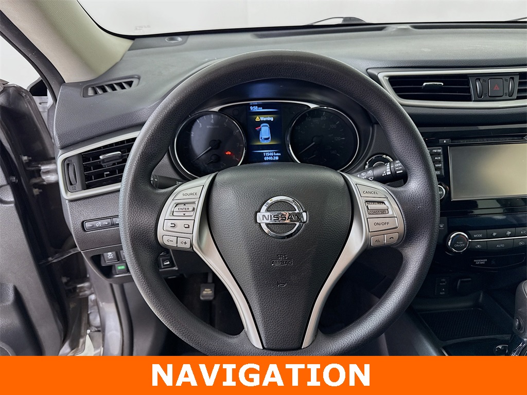 2016 Nissan Rogue SV photo 5
