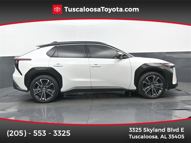 2024 Toyota bZ4X Limited's photo