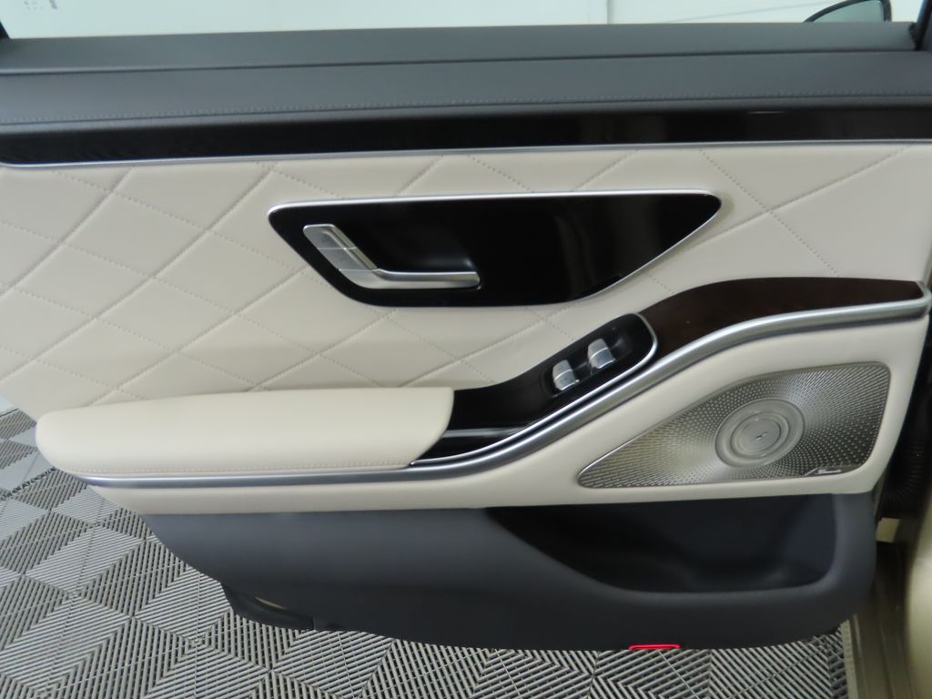 2026 Mercedes Benz S 580 4MATIC photo 25