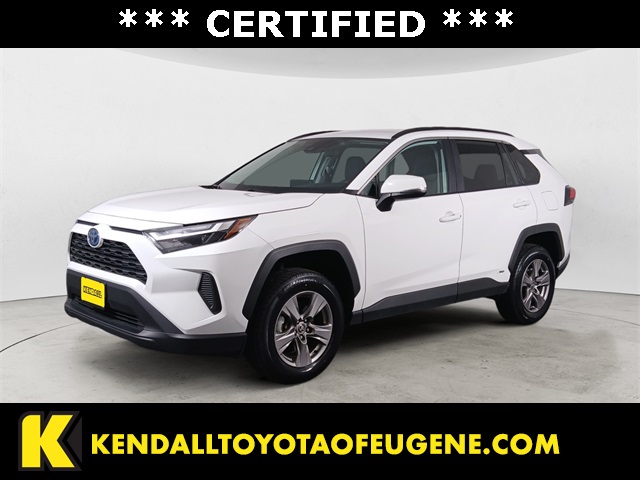 2024 Toyota RAV4 XLE's photo
