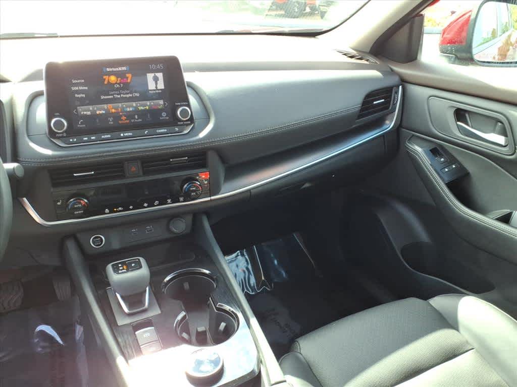 2023 Nissan Rogue SV photo 15
