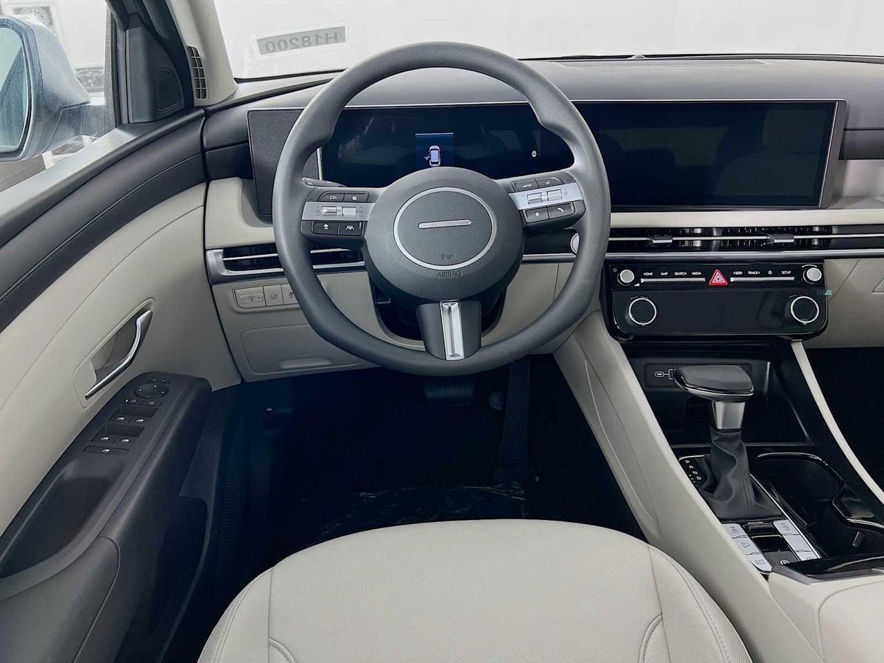 2025 Hyundai Tucson SEL photo 12