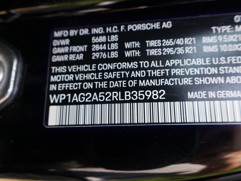 2024 Porsche Macan S photo 27