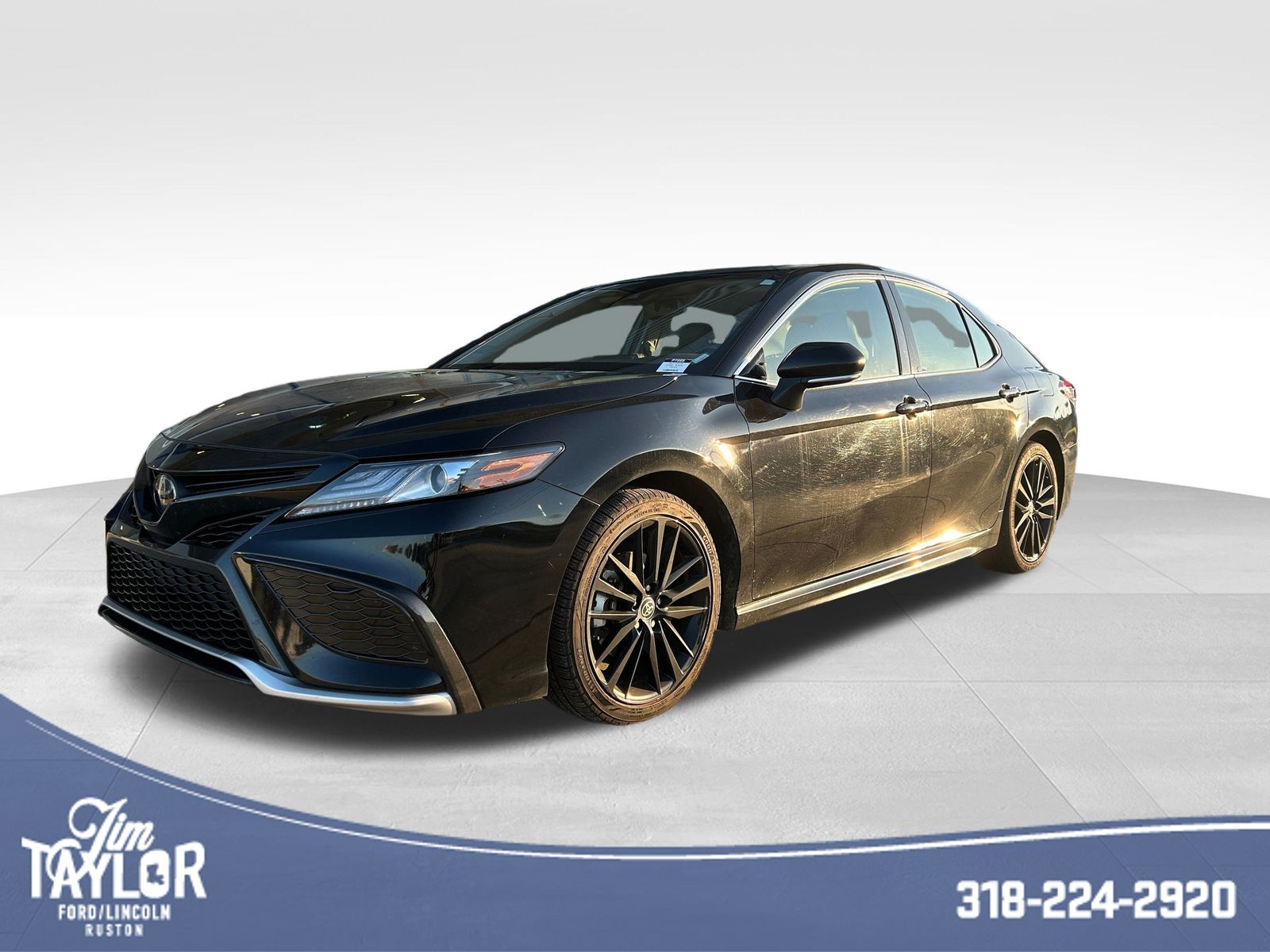 2023 Toyota Camry XSE's photo