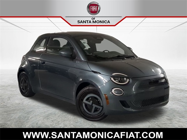 2025 FIAT 500e Base's photo