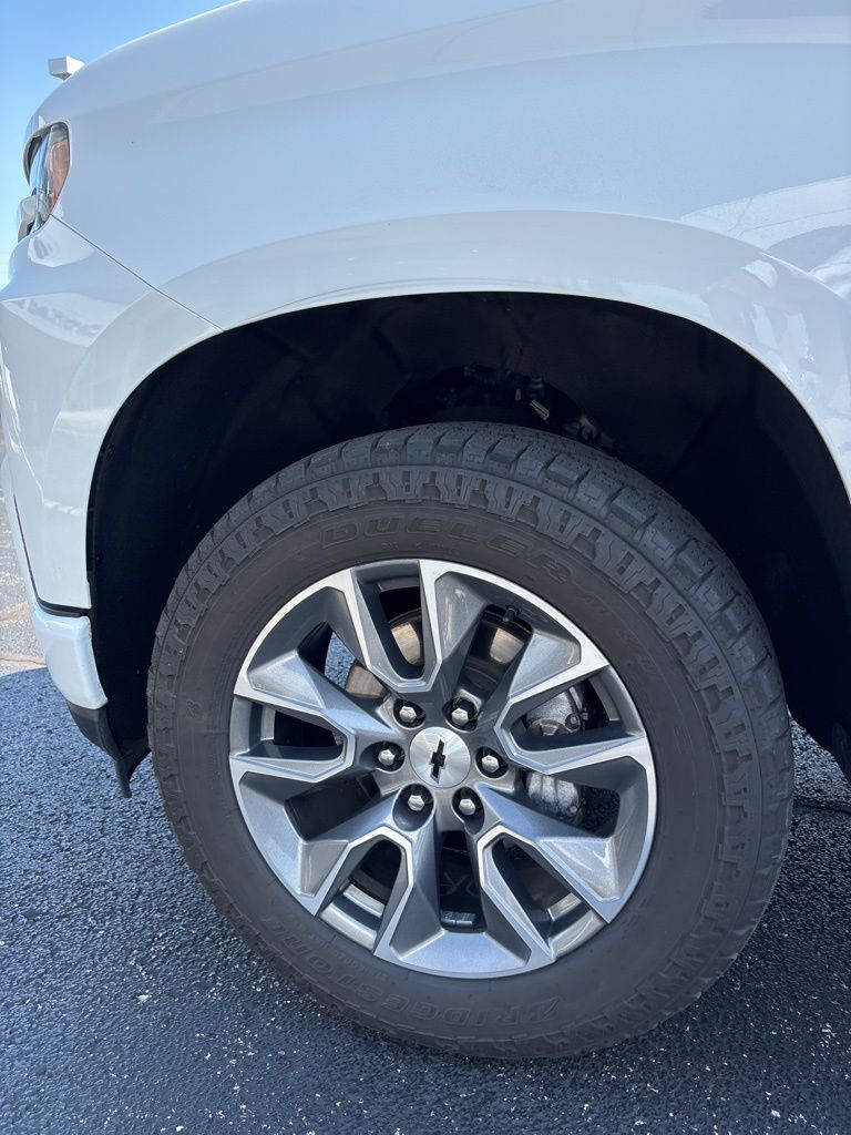 2021 Chevrolet Silverado 1500 RST photo 12