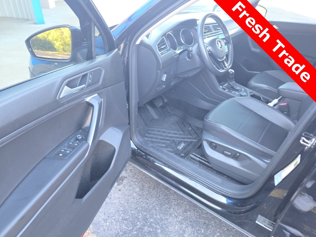 2021 Volkswagen Tiguan SE photo 4