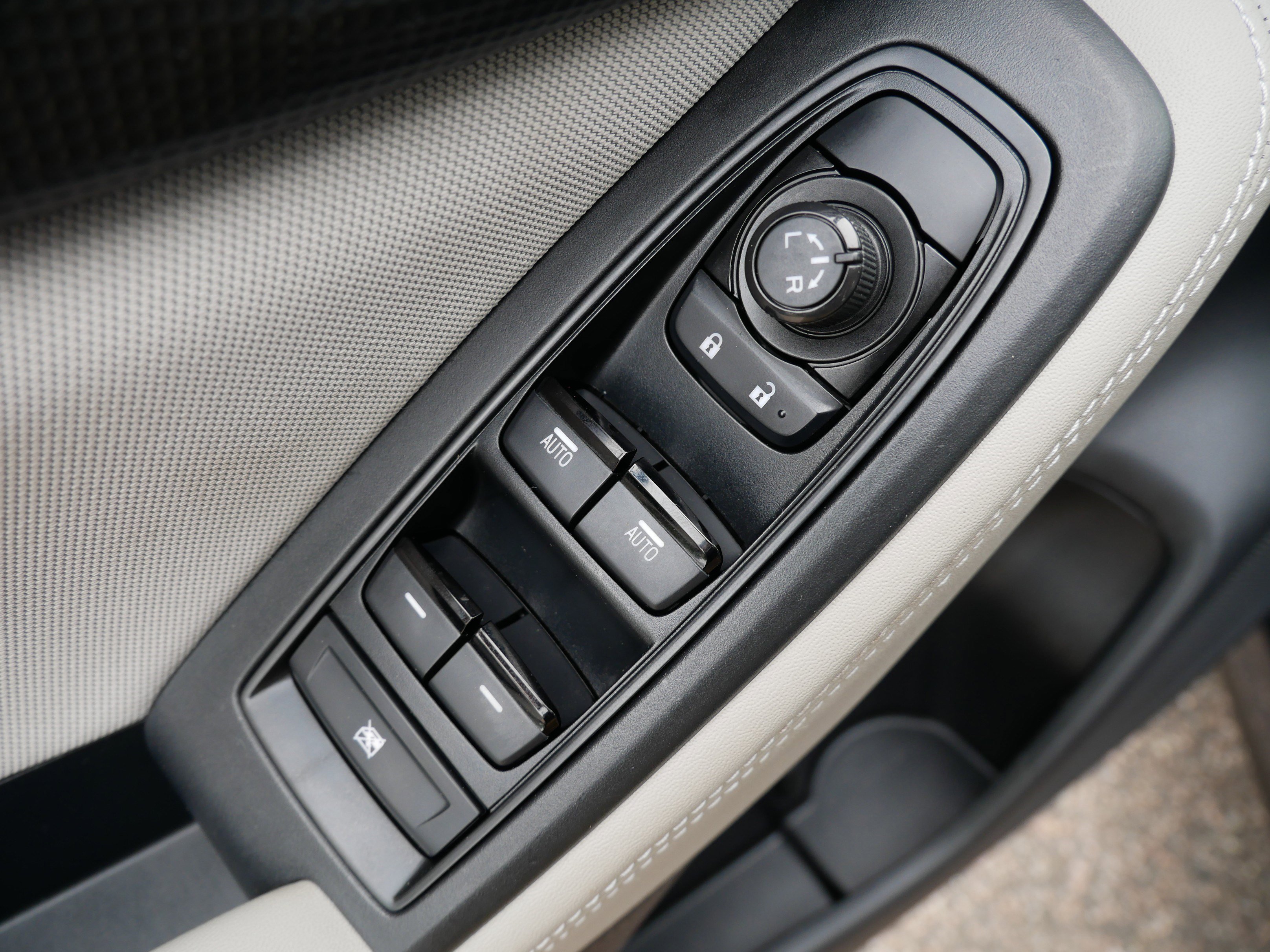 2022 Subaru Forester Premium photo 18