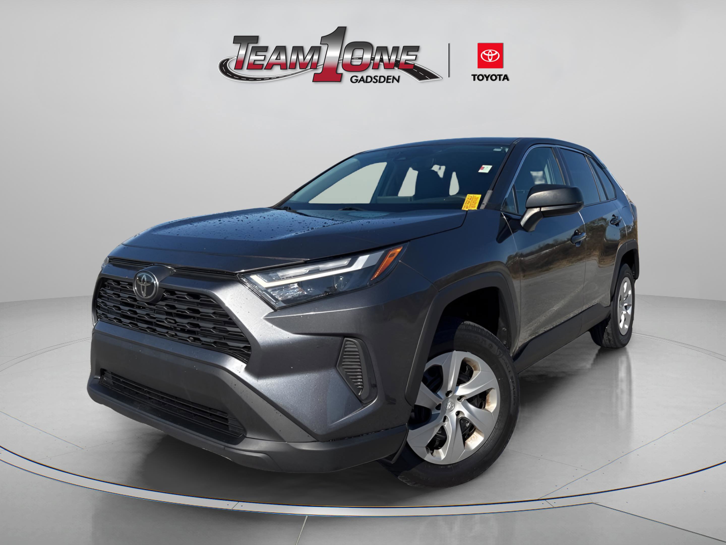 2023 Toyota RAV4 LE photo 2