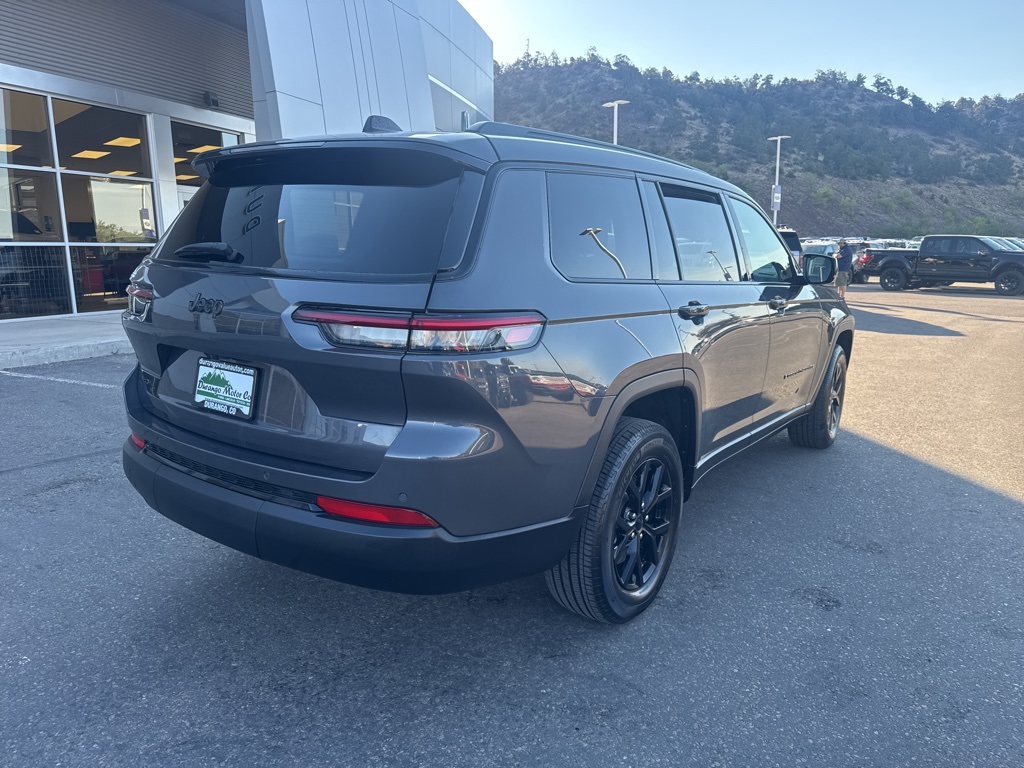 2024 Jeep Grand Cherokee Altitude photo 4