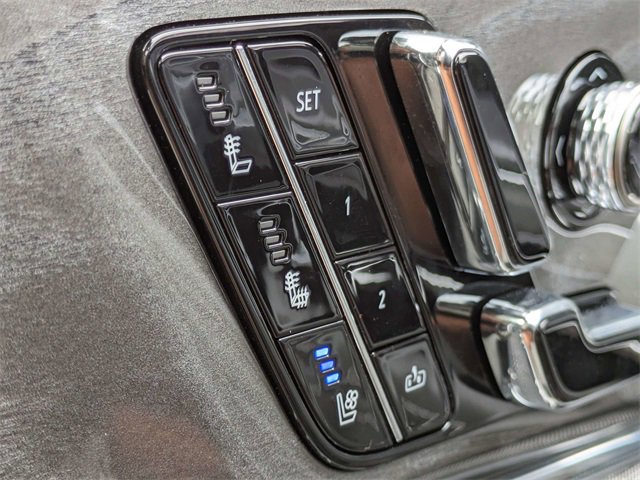 2025 Cadillac Escalade IQ Luxury photo 25
