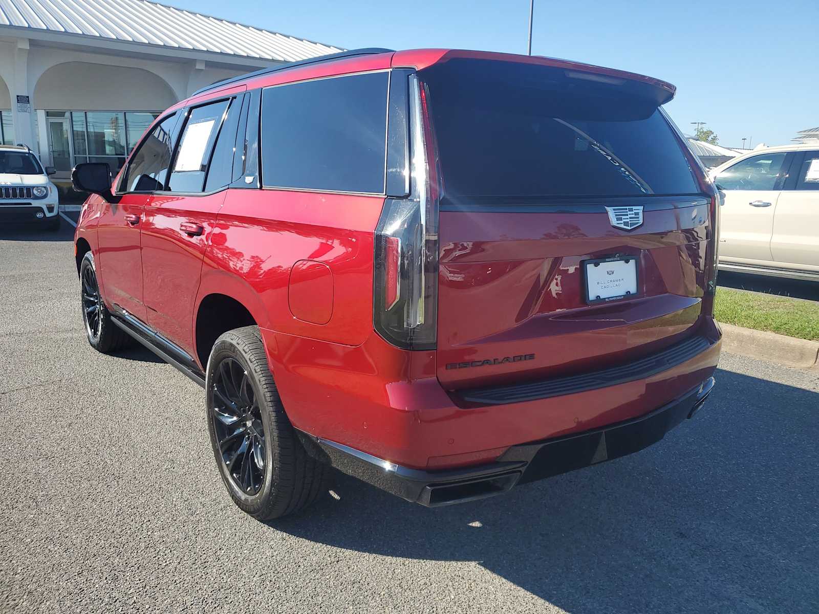 2022 Cadillac Escalade Sport photo 2