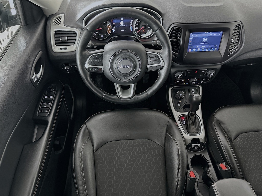 2018 Jeep Compass Latitude photo 26