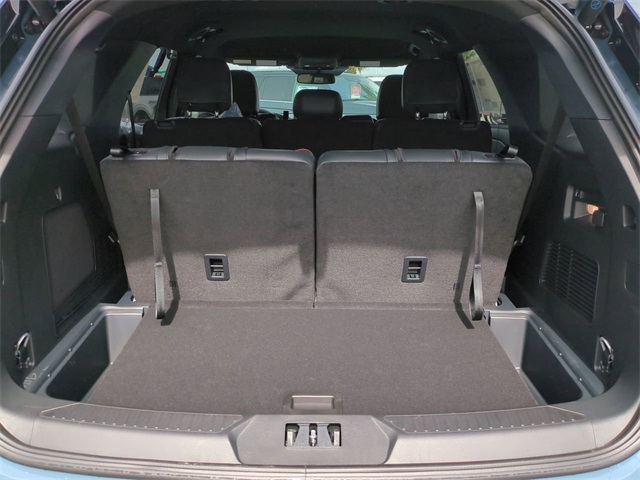 2025 Ford Explorer ST-Line photo 12