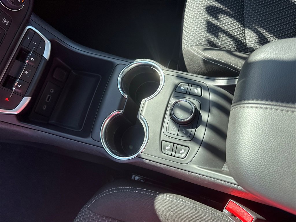 2023 Gmc Terrain SLE photo 23
