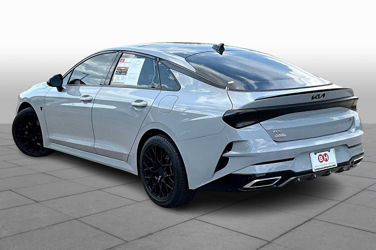 2022 Kia K5 GT-Line photo 11