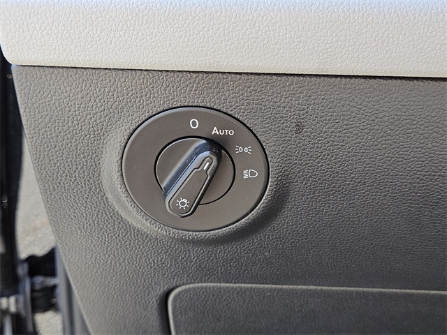 2024 Volkswagen Taos S photo 26