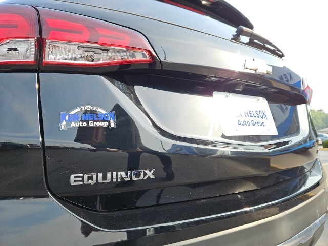 2023 Chevrolet Equinox LT photo 3