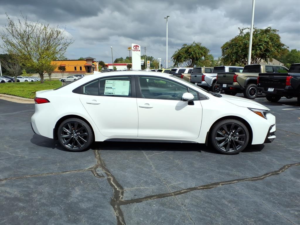 2026 Toyota Corolla SE photo 8