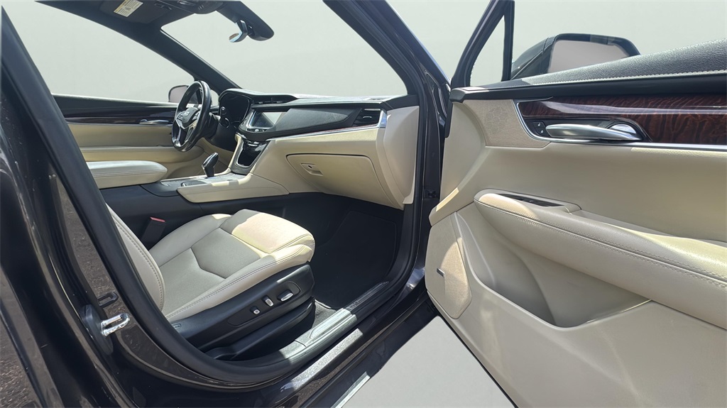 2018 Cadillac XT5 Luxury photo 11