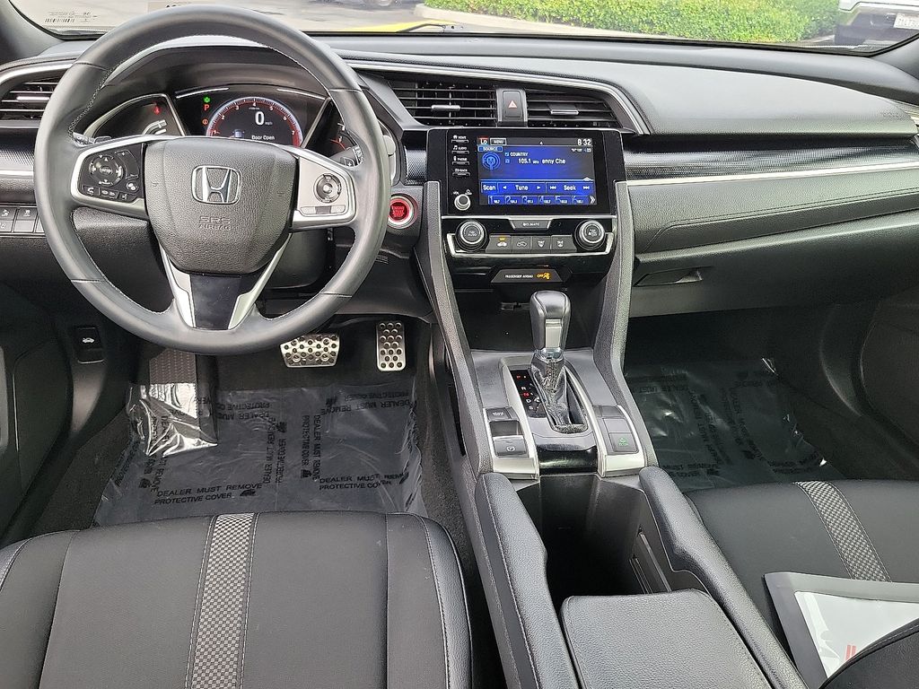 2020 Honda Civic Sport photo 3