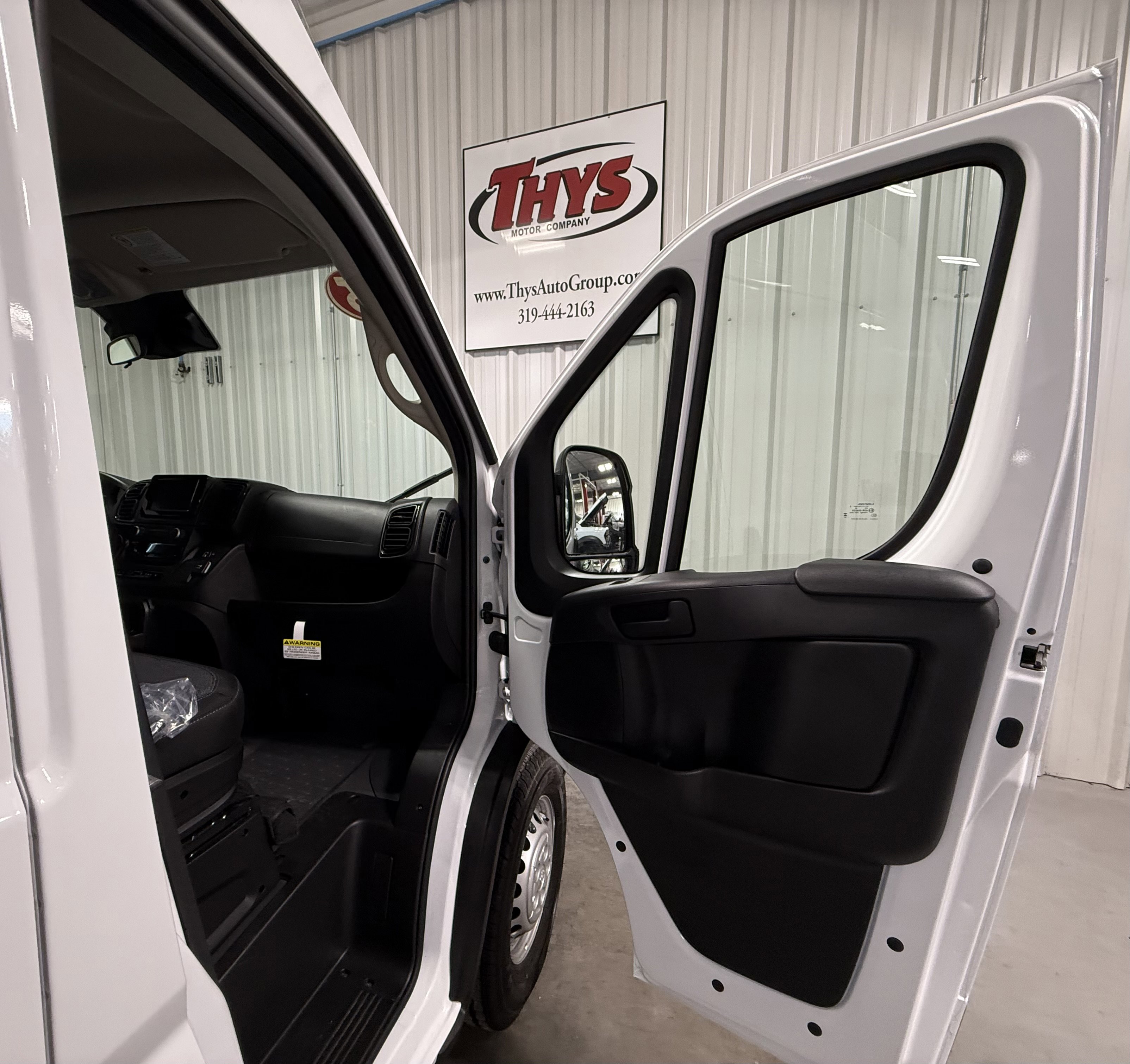 2025 Ram ProMaster 2500 photo 3