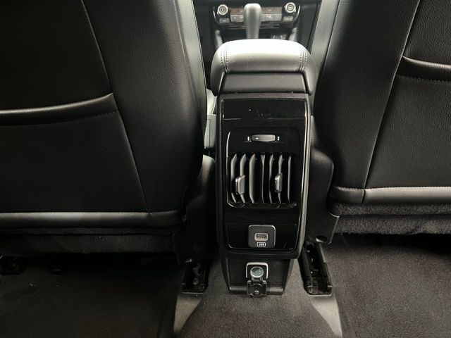 2023 Jeep Compass Limited photo 32
