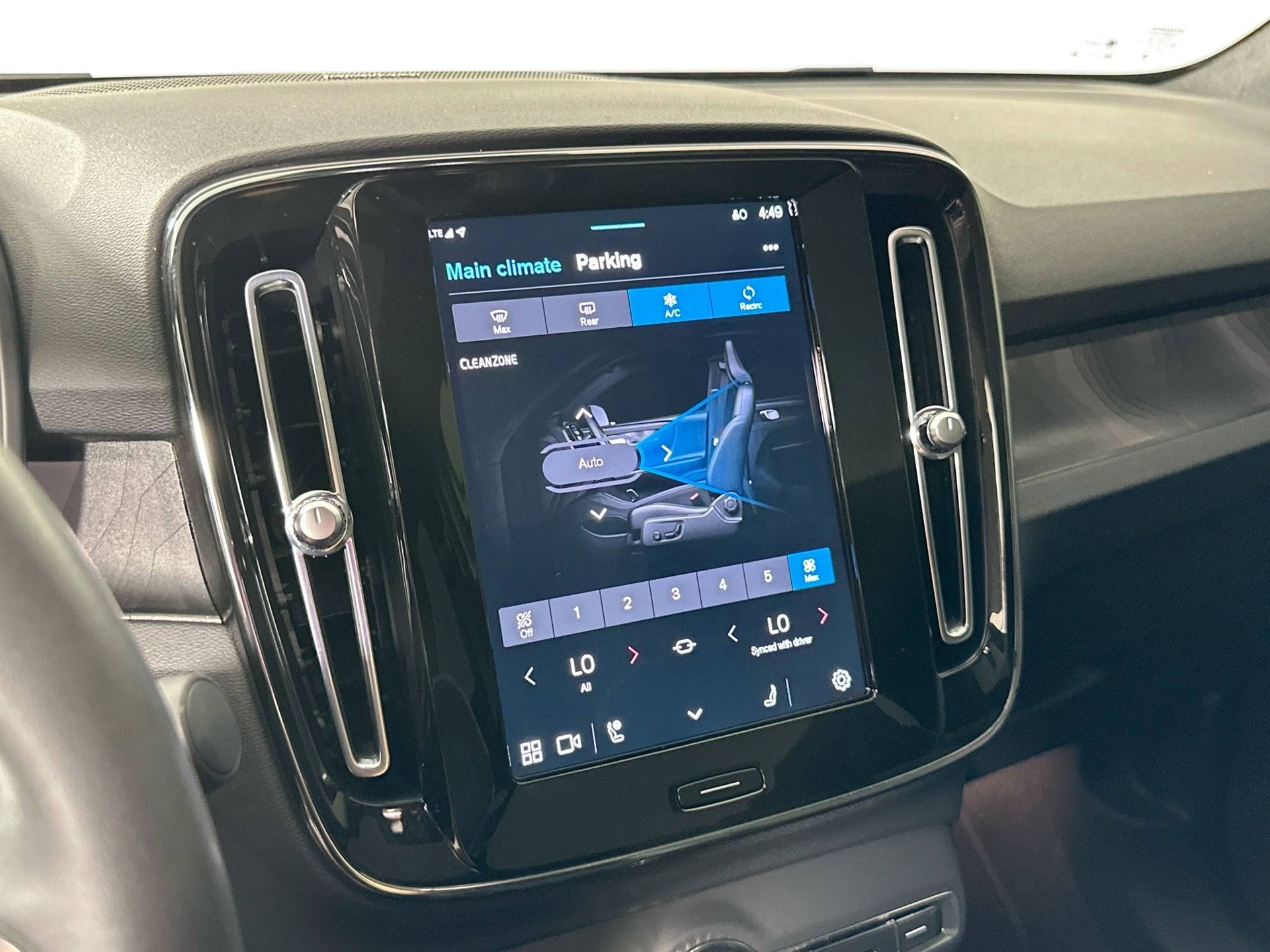 2023 Volvo C40 Recharge Ultimate photo 12