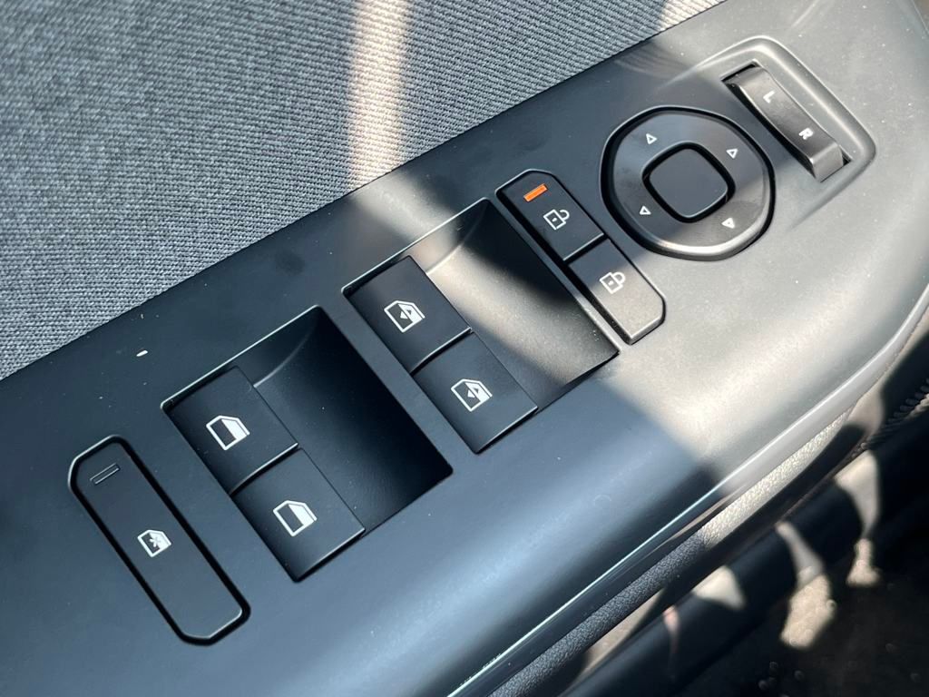 2025 Kia K4 EX photo 17