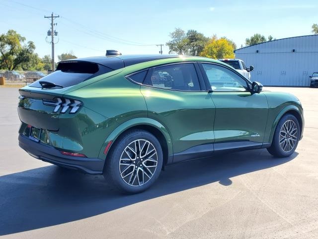 2025 Ford Mustang Mach-E Premium photo 3